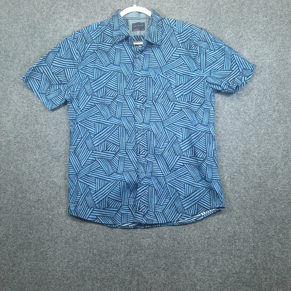 NWT Day & Age Short Sleeve Button Up A-11422C-MN Large Blue Mens Geometric Print